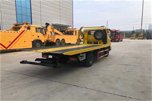 同仁非事故拖车