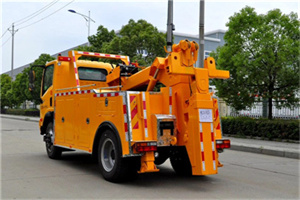 同仁高速路拖车费